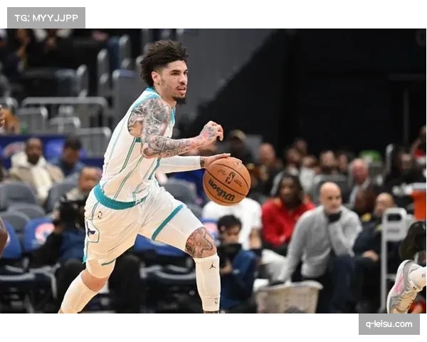 拉梅洛鲍尔命中生涯新高10记三分 黄蜂轻取奇才豪取四连胜 拉梅洛鲍尔命中生涯新高10记三分 黄蜂轻取奇才豪取四连胜